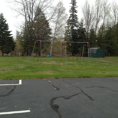 Capri Motel Mackinaw City Luaran gambar